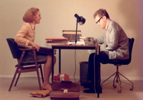 天津市私家侦探：父母给子女婚前买的保险算谁的